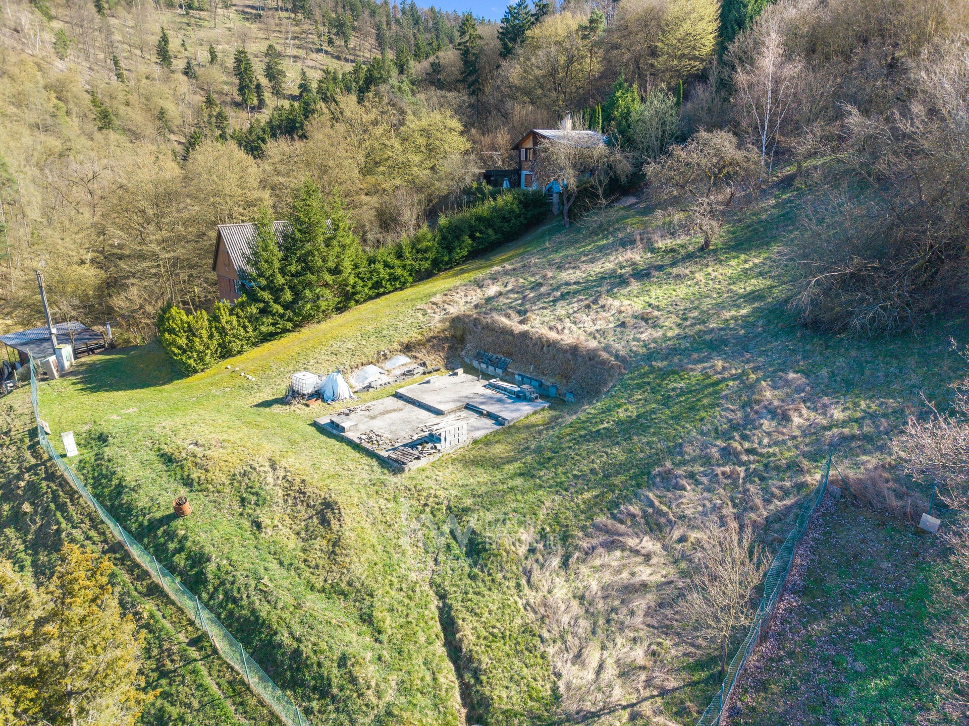 Prodej stavebního pozemku 1 525 m², Kladruby - Hřešihlavy