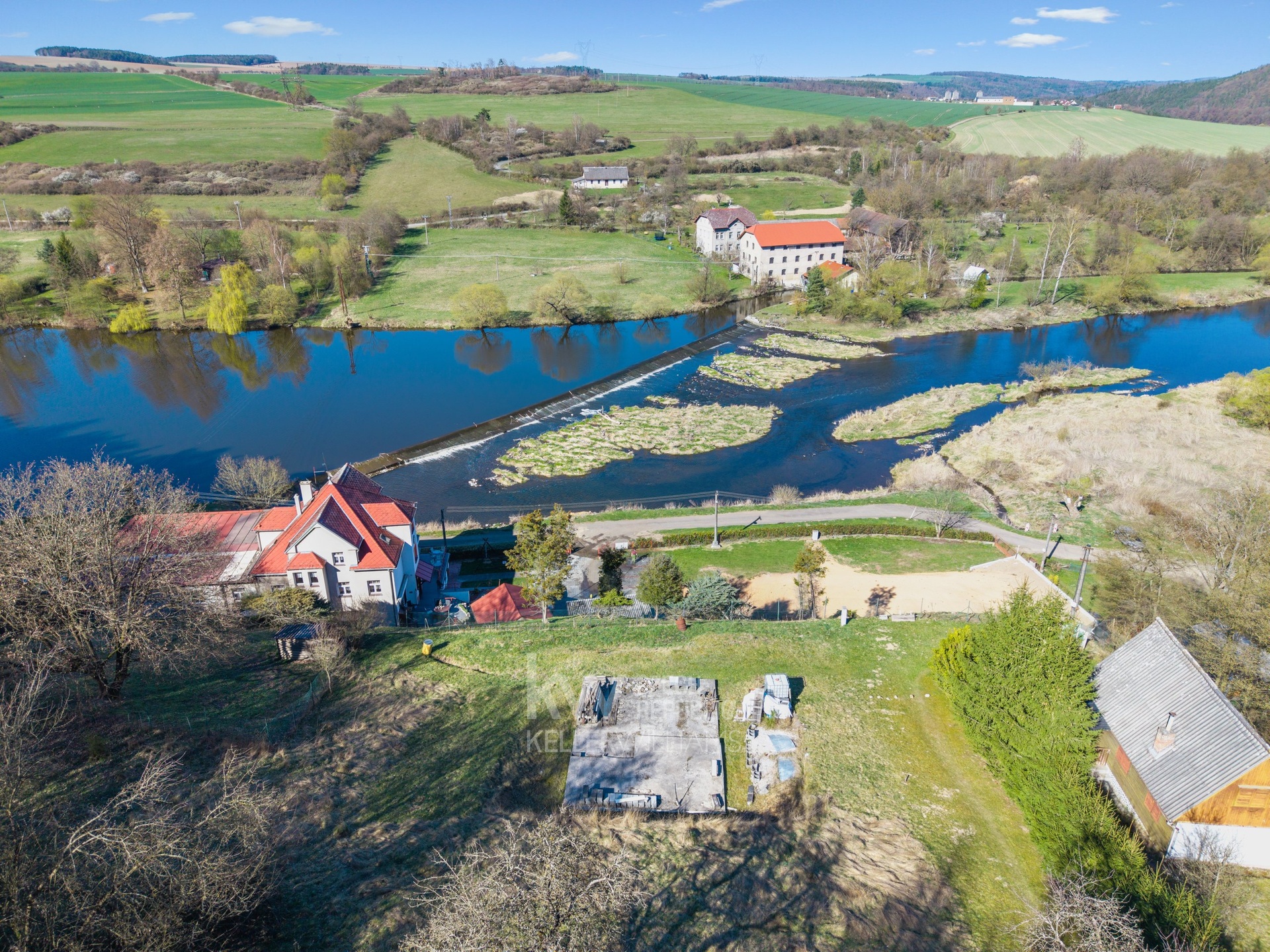 Prodej stavebního pozemku 1 525 m², Kladruby - Hřešihlavy