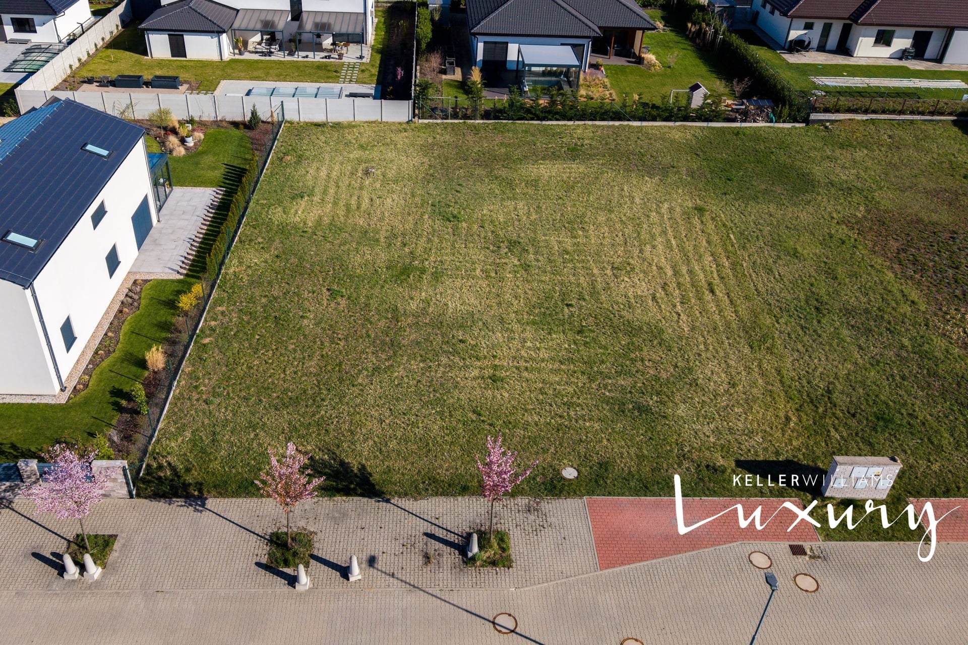 Prodej stavebního pozemku 1 020 m², Dobřejovice